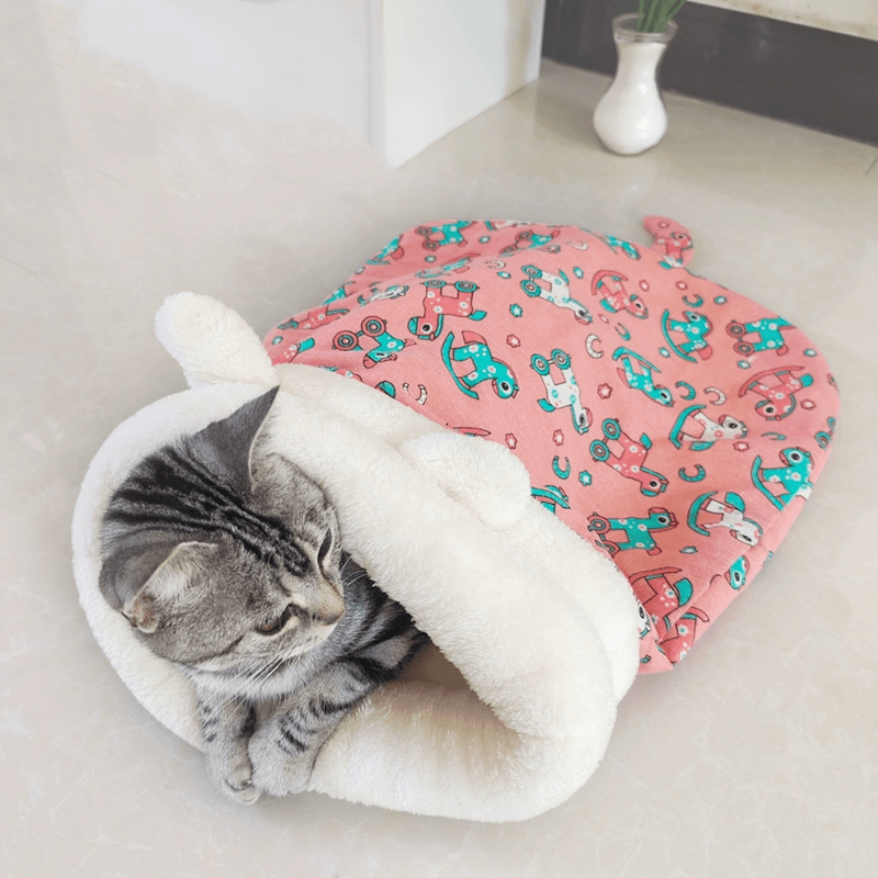 Cat Sleeping Bag - MaoMao - Paws