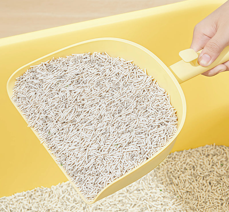 Giant Scooper Solves Litter Cleanup Anxiety!